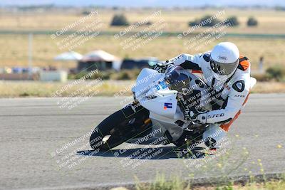 media/Oct-15-2023-TrackXperience (Sun) [[85198ff50b]]/Group 2/session 4 turn 3/